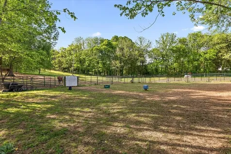 521 Hiwassee Road Lebanon TN 37087
