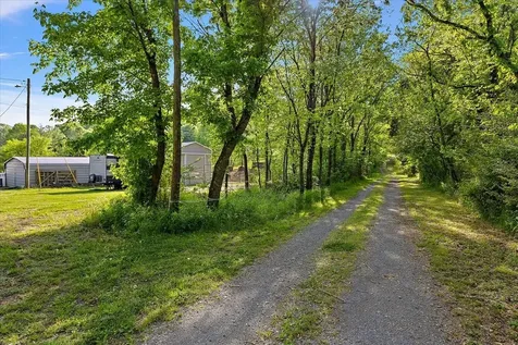 521 Hiwassee Road Lebanon TN 37087