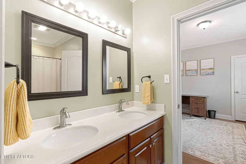 2201 Majestic Circle Dandridge TN 37725