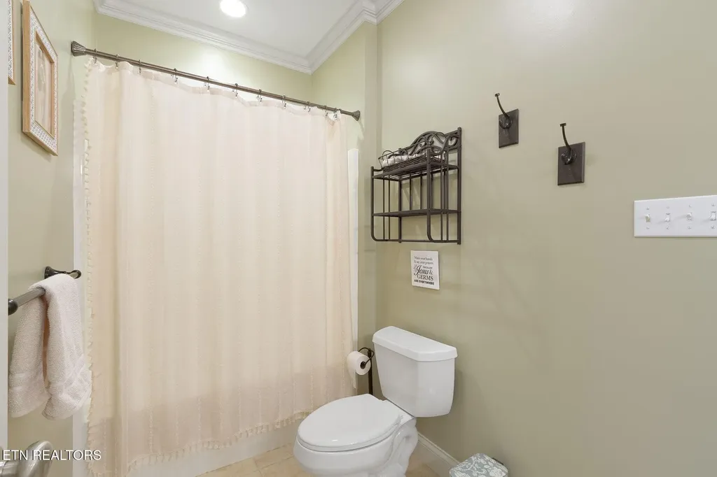 2201 Majestic Circle Dandridge TN 37725