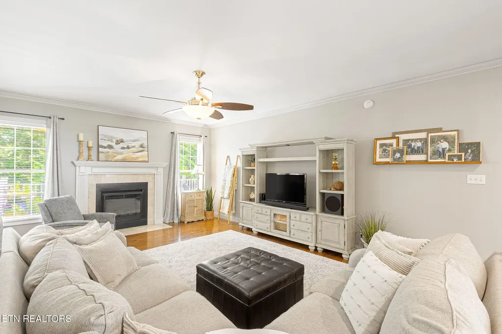 2201 Majestic Circle Dandridge TN 37725