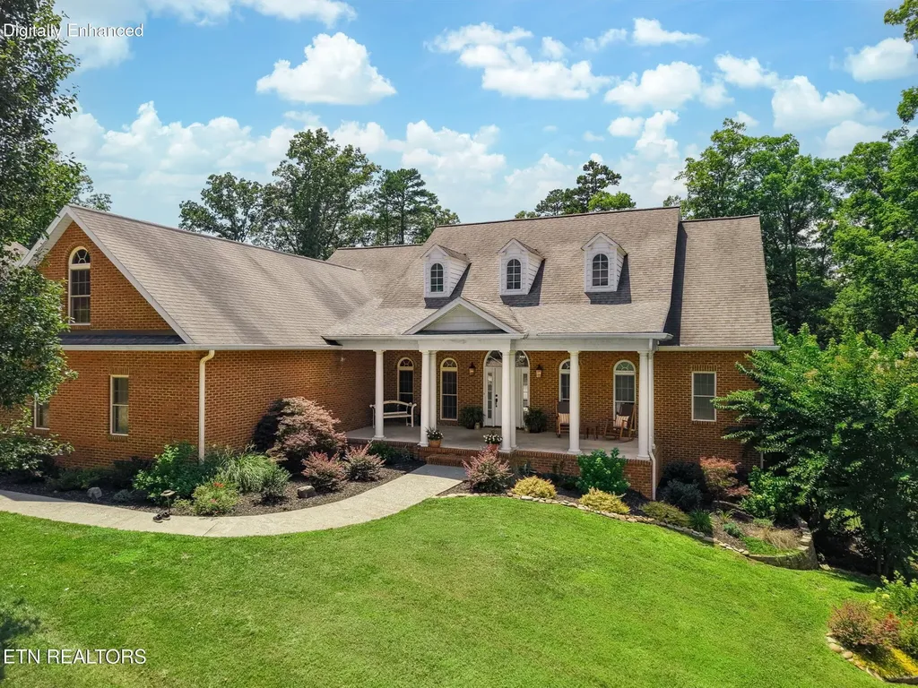 2201 Majestic Circle Dandridge TN 37725