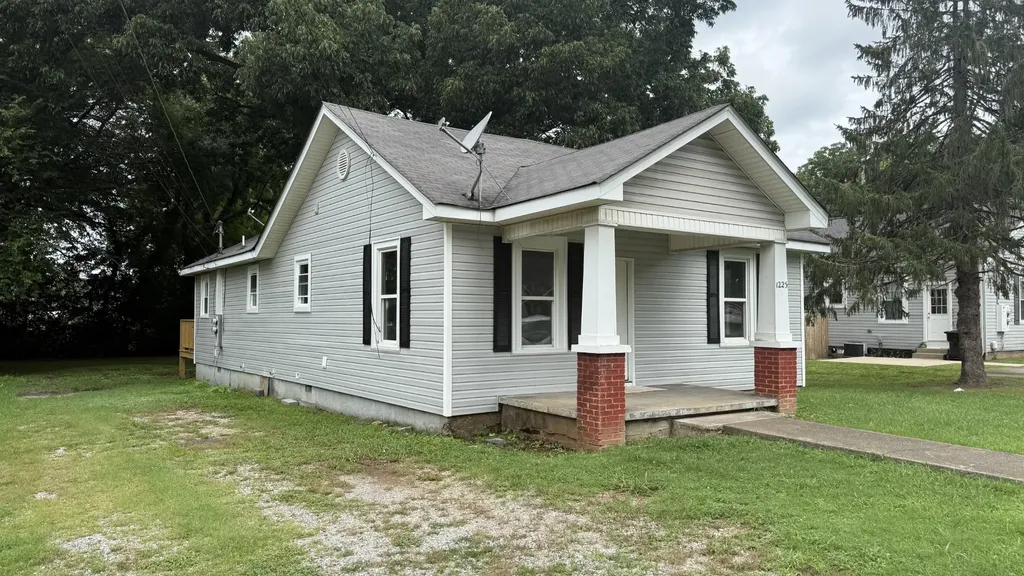 1225 N Spring Street Murfreesboro TN 37130
