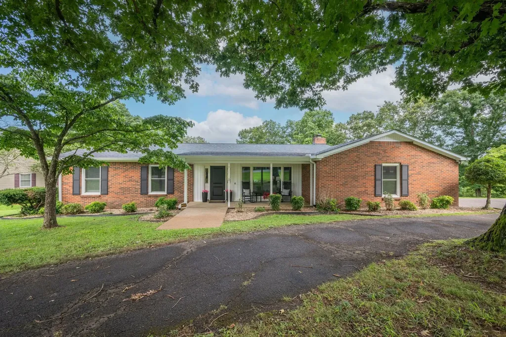 202 Rouse Road Dickson TN 37055