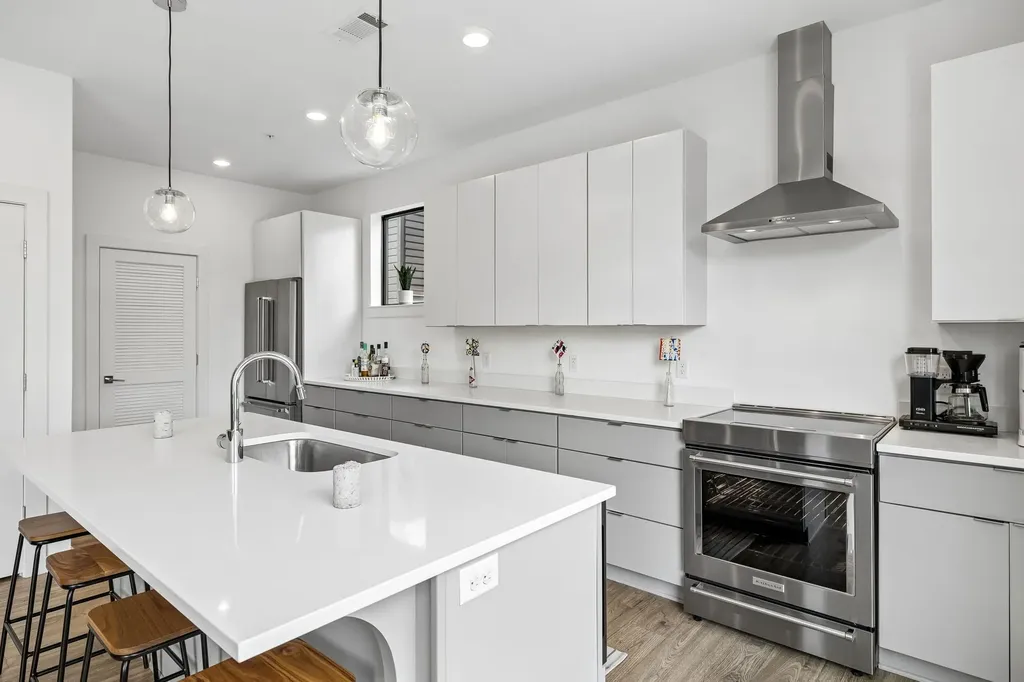 411 Merritt Ave Apt 201 Nashville TN 37203