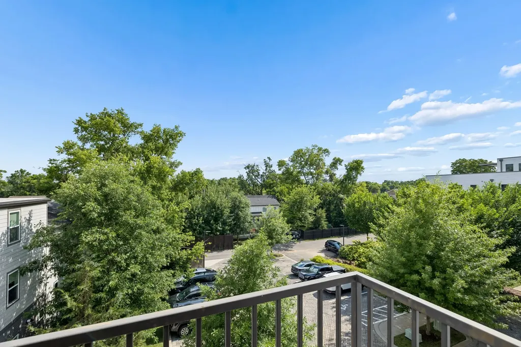 411 Merritt Ave Apt 201 Nashville TN 37203