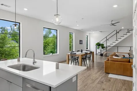 411 Merritt Ave Apt 201 Nashville TN 37203