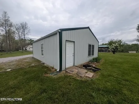 2546 Peavine Road Crossville TN 38571