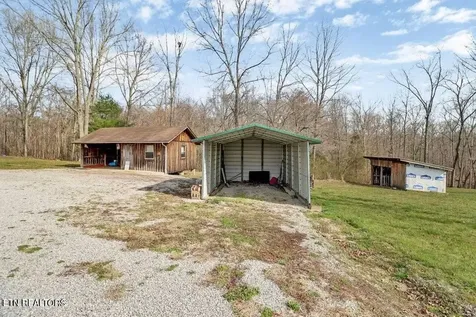 2546 Peavine Road Crossville TN 38571