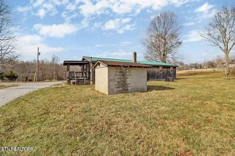 2546 Peavine Road Crossville TN 38571