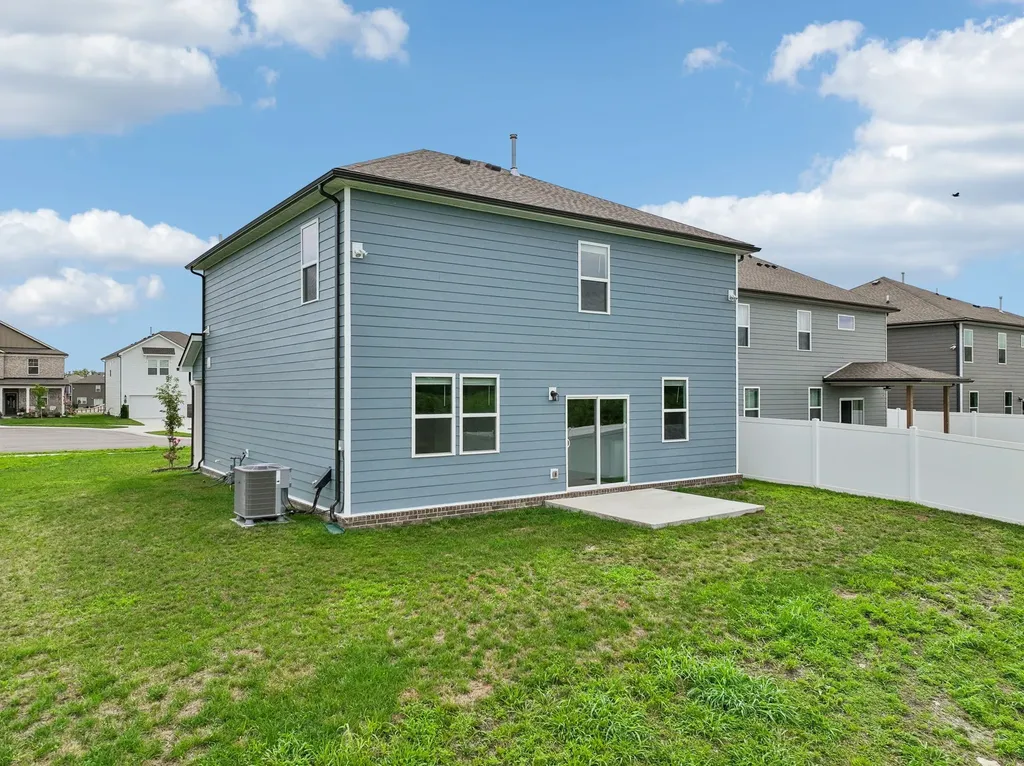 515 Forsberg Court Lebanon TN 37087