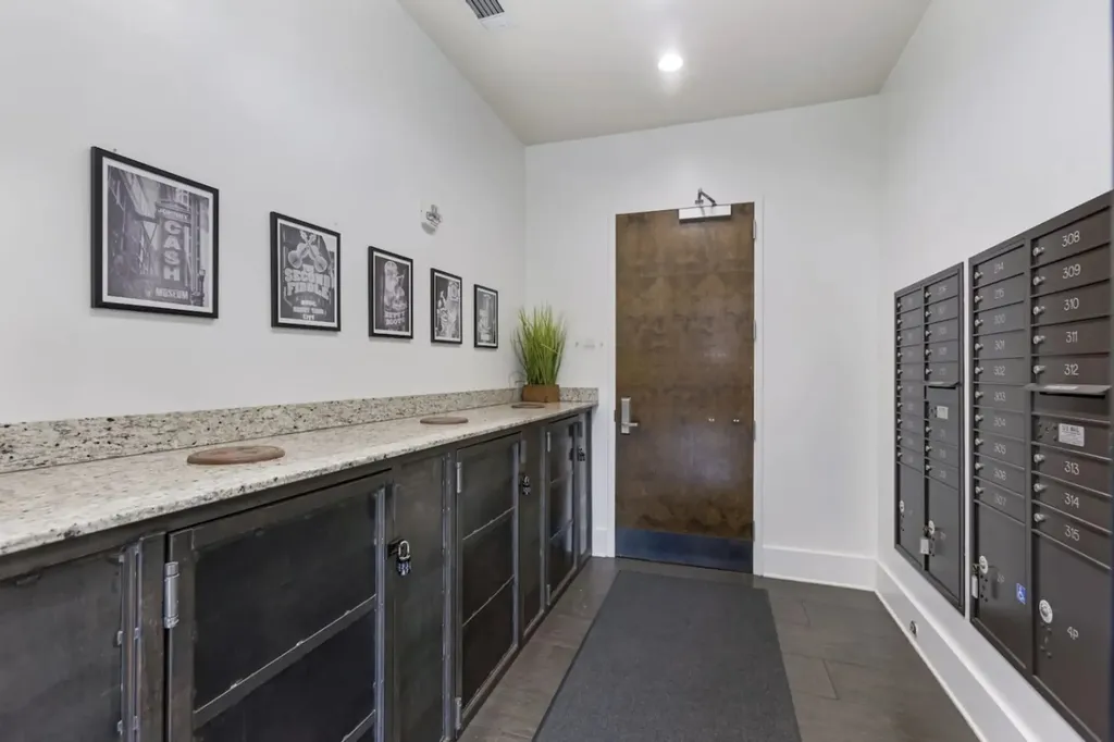210 30th Ave, N Nashville TN 37203
