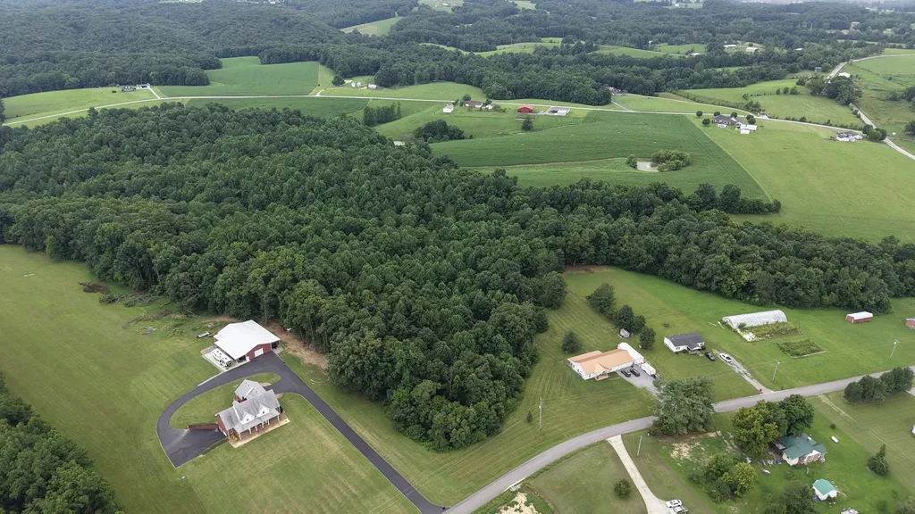 4423 Highland Road Lafayette TN 37083