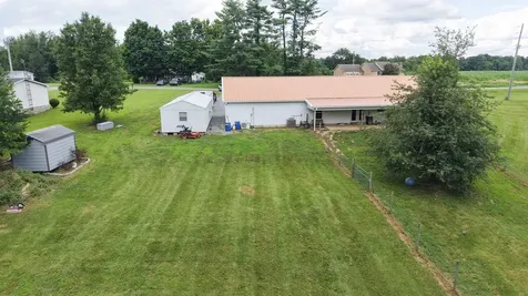4423 Highland Road Lafayette TN 37083