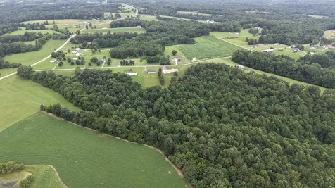 4423 Highland Road Lafayette TN 37083