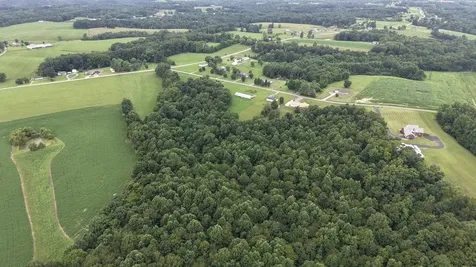 4423 Highland Road Lafayette TN 37083