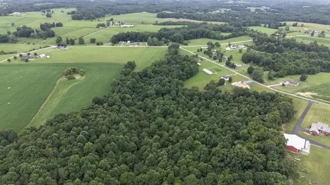 4423 Highland Road Lafayette TN 37083
