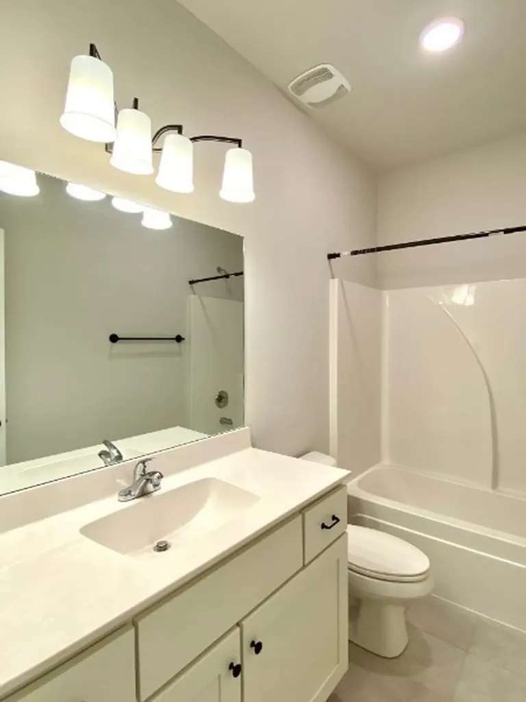 242C Grand Avenue Spring Hill TN 37174