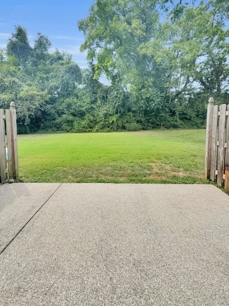 242C Grand Avenue Spring Hill TN 37174