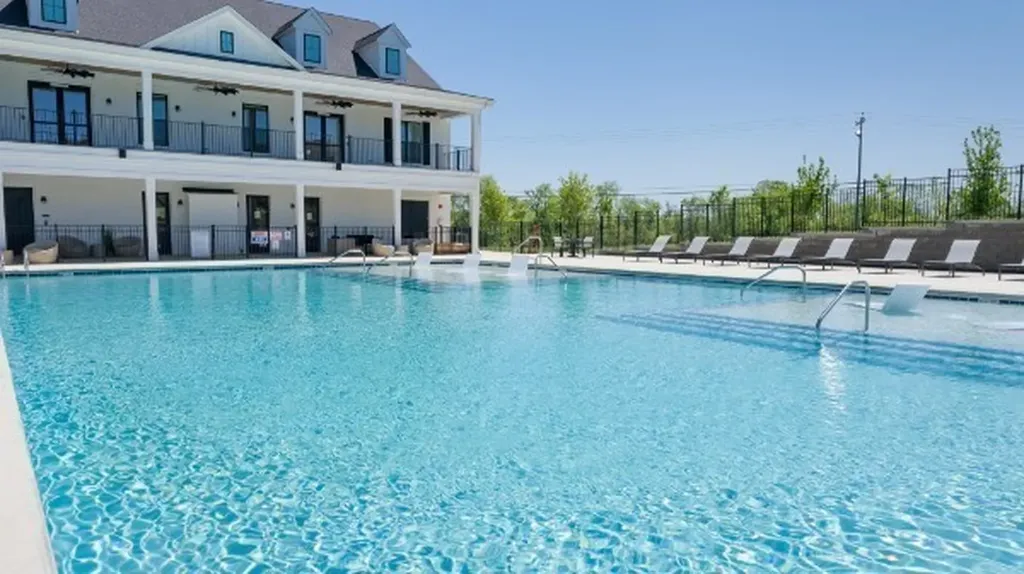 242C Grand Avenue Spring Hill TN 37174