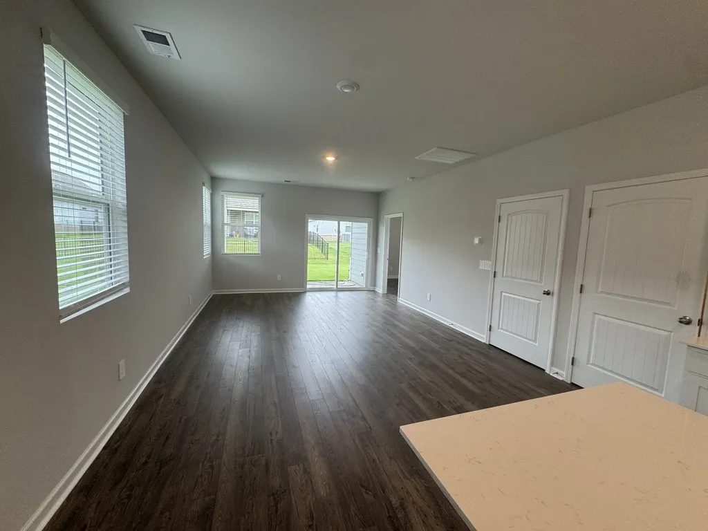 6660 Japonica Lane White House TN 37188