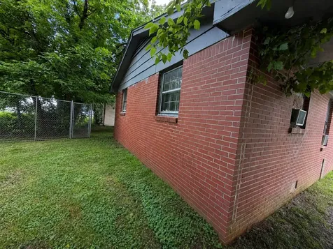 1108 E Moore Street Tullahoma TN 37388