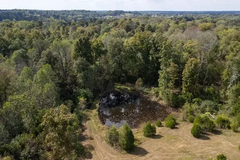 4467 Old Highway 52, E Westmoreland TN 37186