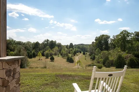 4467 Old Highway 52, E Westmoreland TN 37186