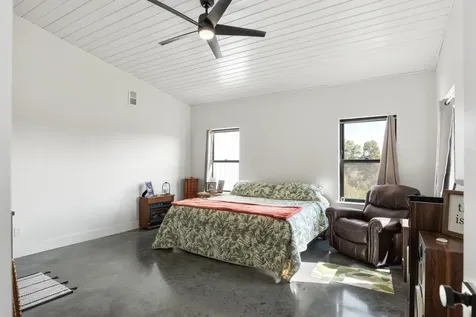 4467 Old Highway 52, E Westmoreland TN 37186