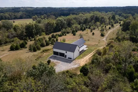 4467 Old Highway 52, E Westmoreland TN 37186