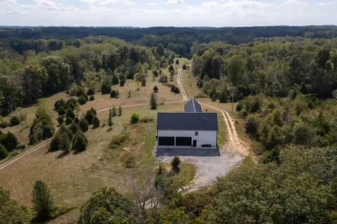 4467 Old Highway 52, E Westmoreland TN 37186
