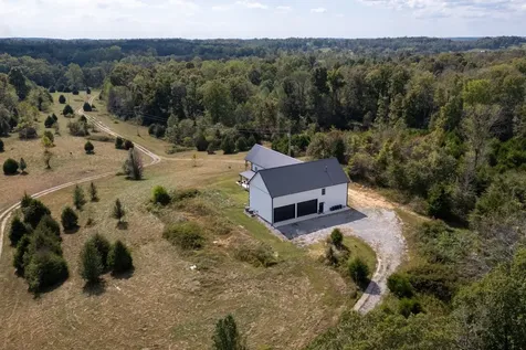 4467 Old Highway 52, E Westmoreland TN 37186