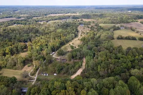 4467 Old Highway 52, E Westmoreland TN 37186