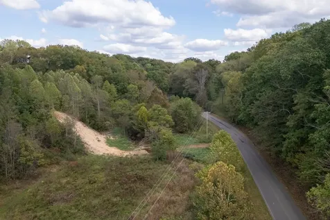 4467 Old Highway 52, E Westmoreland TN 37186