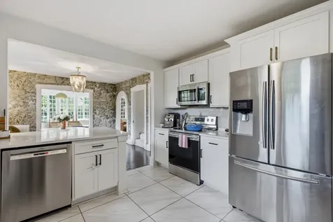 1203 Mcgavock Pike Nashville TN 37216