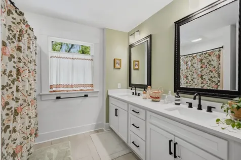 1203 Mcgavock Pike Nashville TN 37216