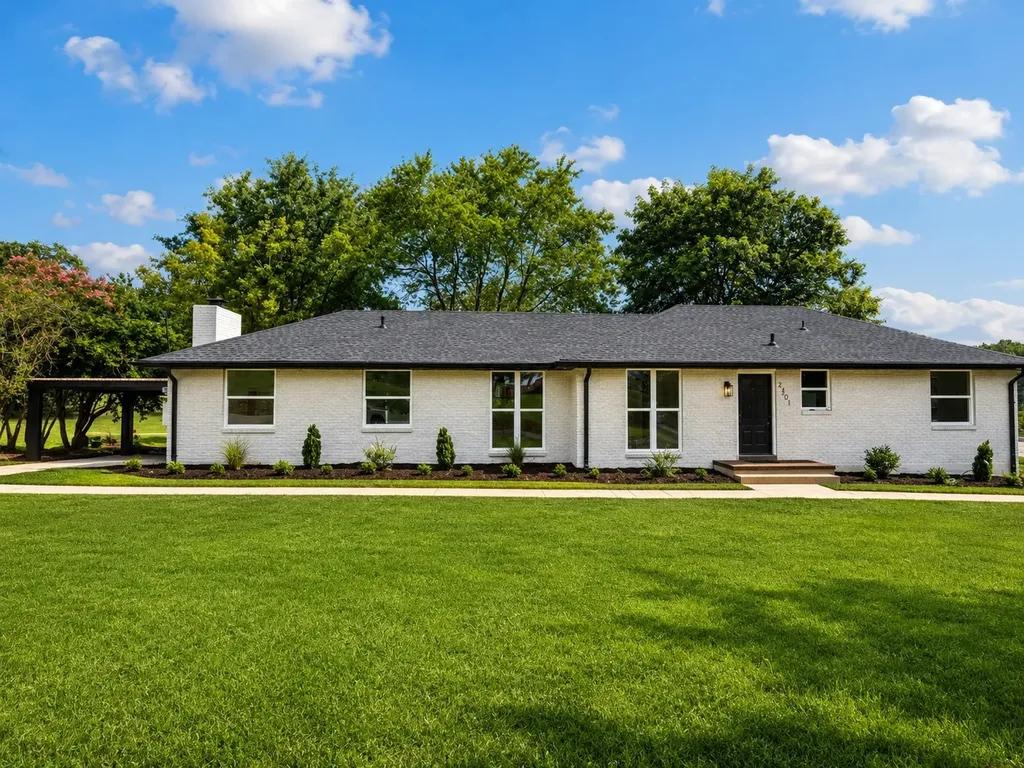 2501 Woodberry Drive Nashville TN 37214