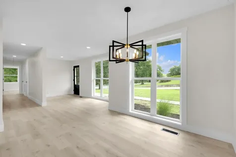 2501 Woodberry Drive Nashville TN 37214