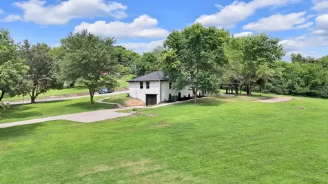2501 Woodberry Drive Nashville TN 37214