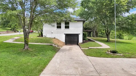 2501 Woodberry Drive Nashville TN 37214