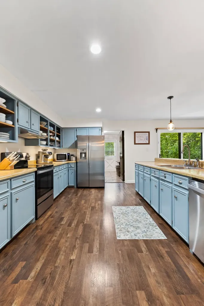 2879 Lyncrest Drive Nashville TN 37214