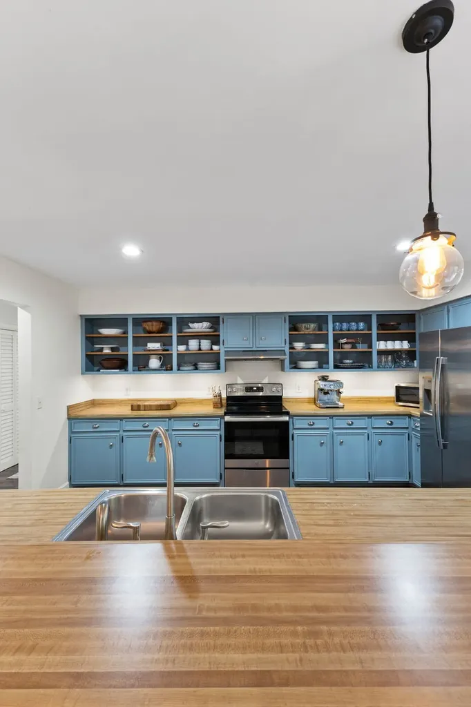 2879 Lyncrest Drive Nashville TN 37214