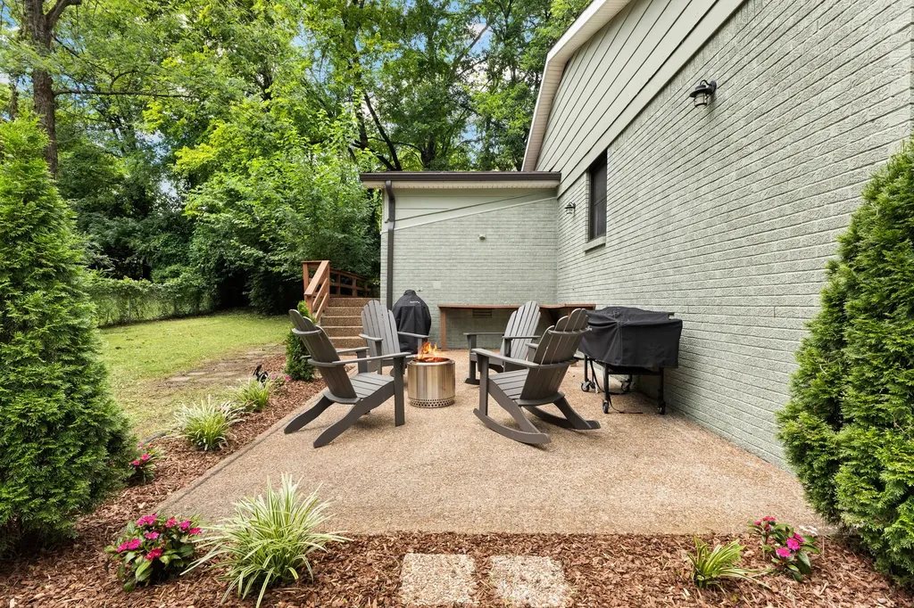 2879 Lyncrest Drive Nashville TN 37214