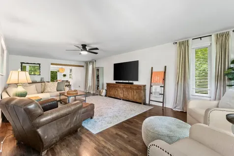 2879 Lyncrest Drive Nashville TN 37214