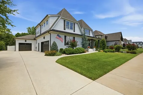 1107 Julian Way Murfreesboro TN 37128