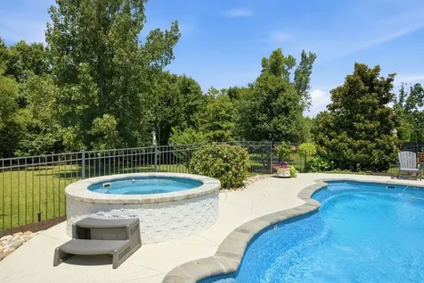 1107 Julian Way Murfreesboro TN 37128
