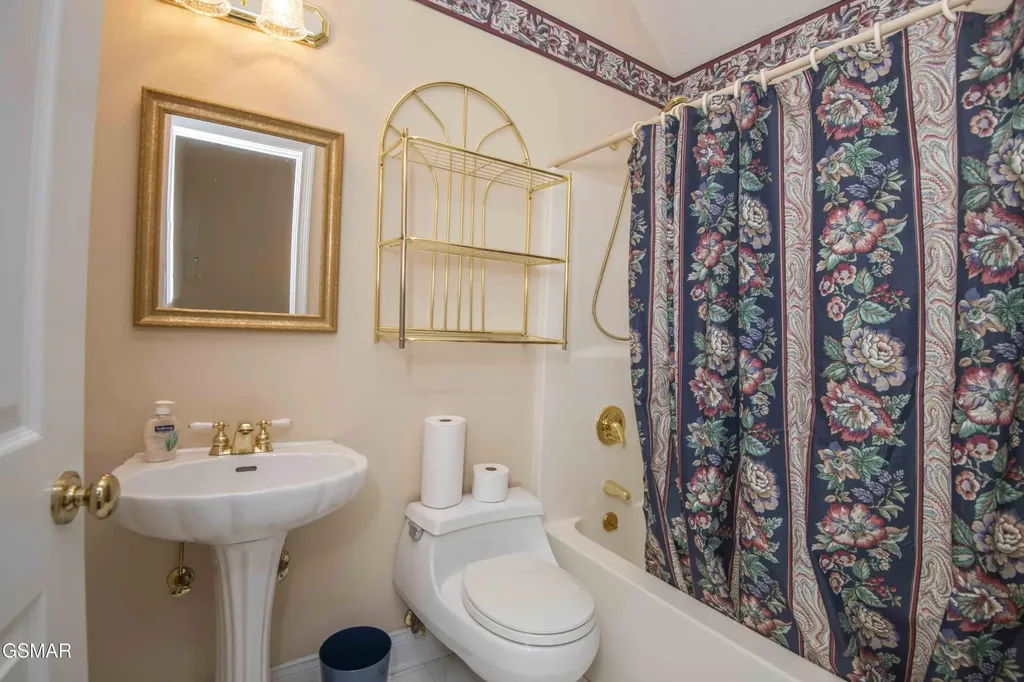 5224 Tazewell Pointe Way Knoxville TN 37918