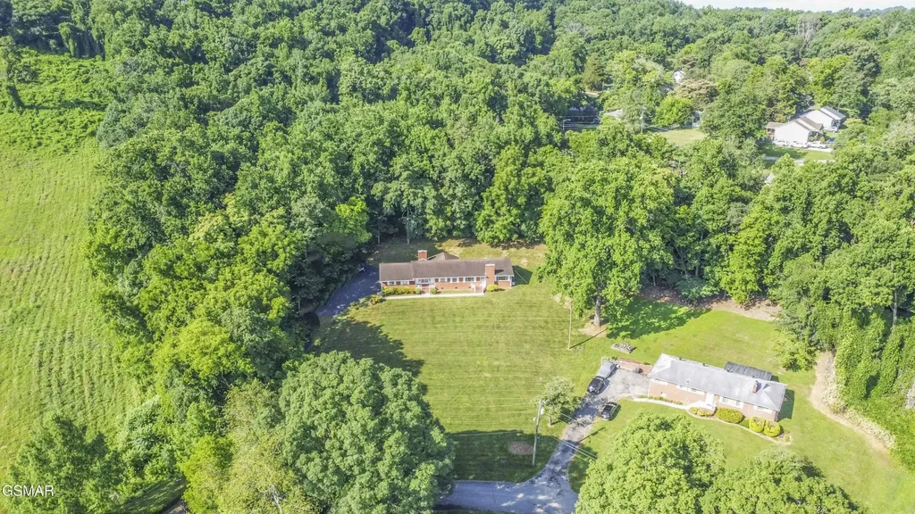 437 Bridge View Lane Knoxville TN 37914