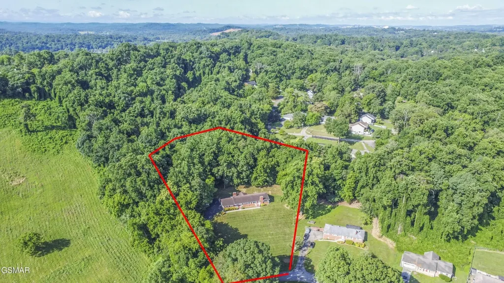 437 Bridge View Lane Knoxville TN 37914