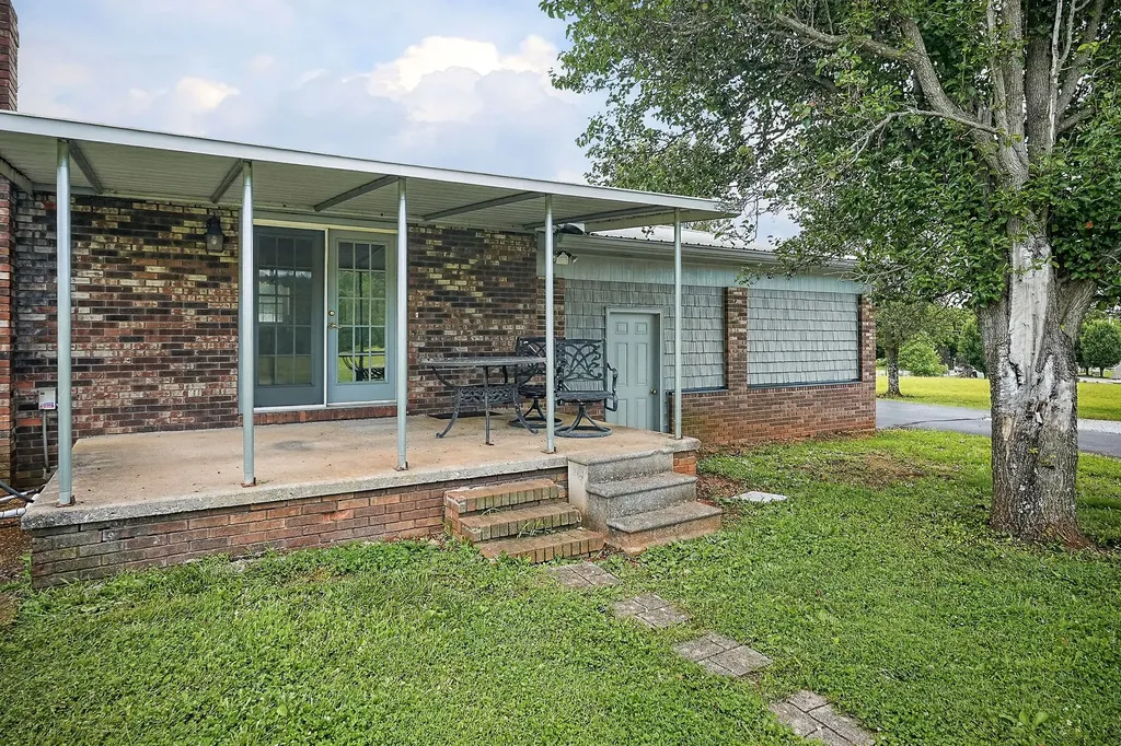 960 Country Club Road Sparta TN 38583